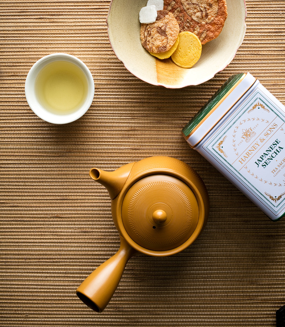 Harney & Sons Japanese Sencha, Classic Tin of 20 Sachets with green tea sachets shown in a tin container.