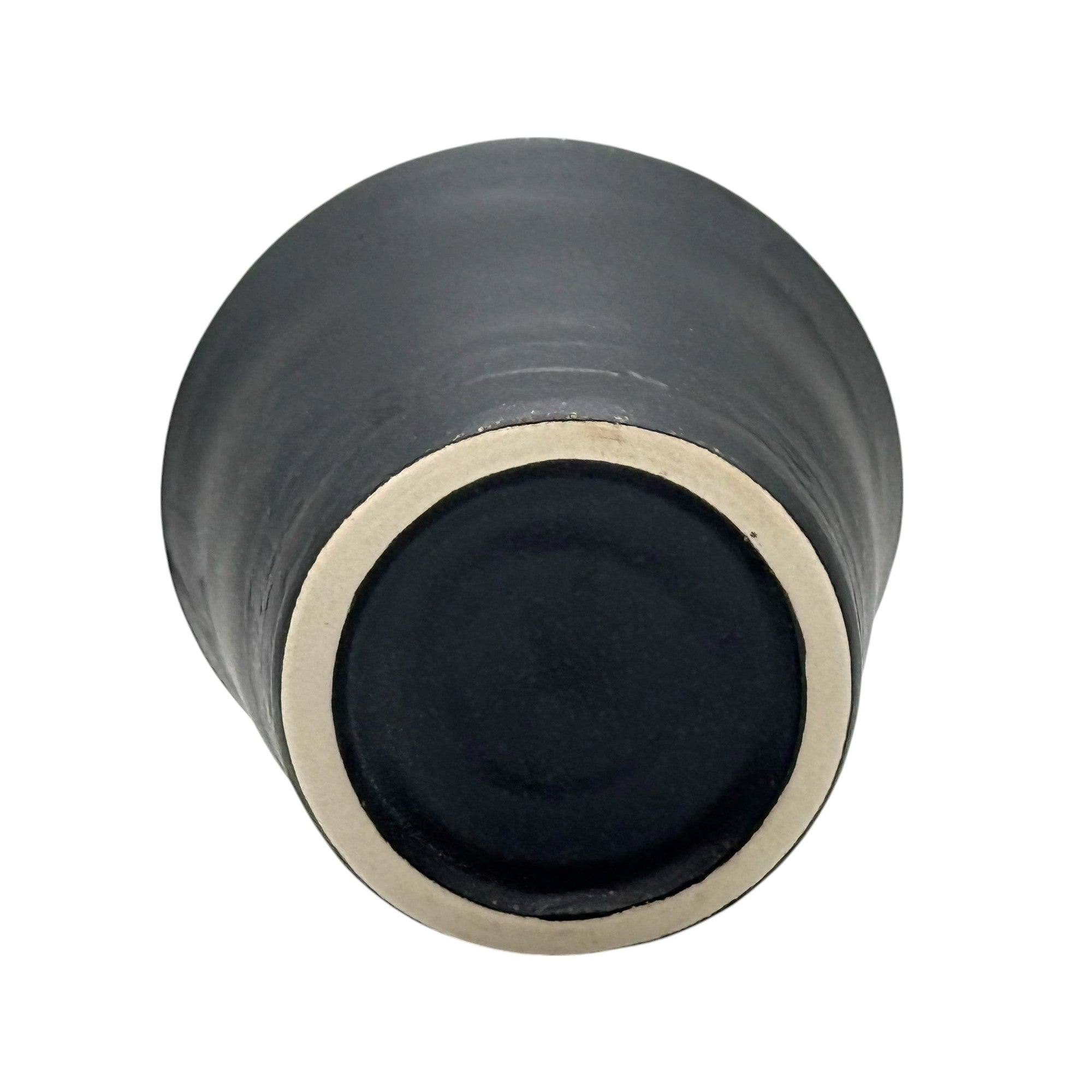 Inoue Tea Kuro Black Tesshin Mino-yaki Yunomi - Japanese Teacup, a black ceramic teacup with a smooth finish.