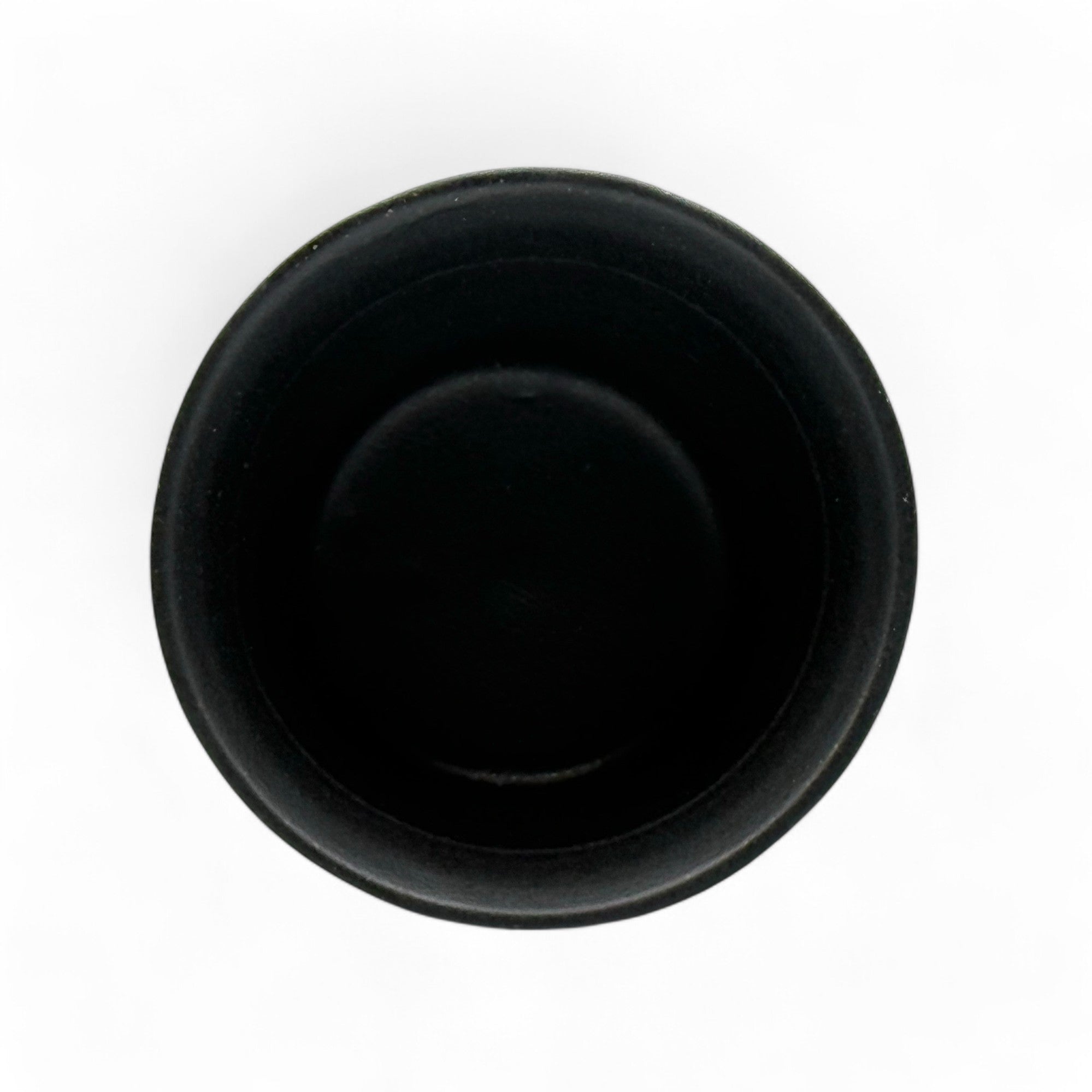 Inoue Tea Kuro Black Tesshin Mino-yaki Yunomi - Japanese Teacup, featuring a traditional design and dark finish.