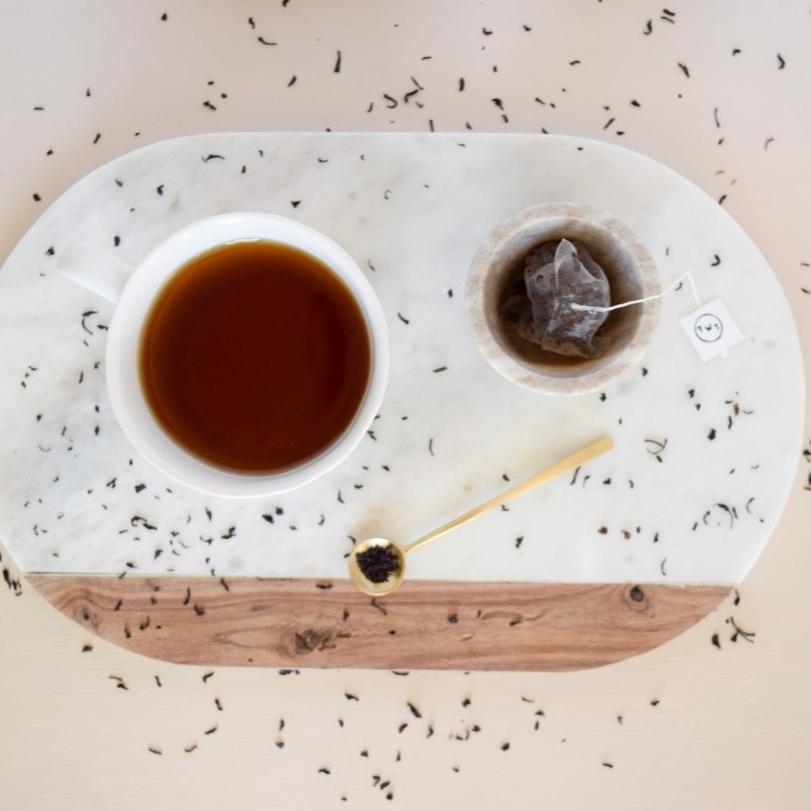 Tea with Tae English Breakfast Pouch featuring a resealable bag with a design indicating black tea leaves inside.