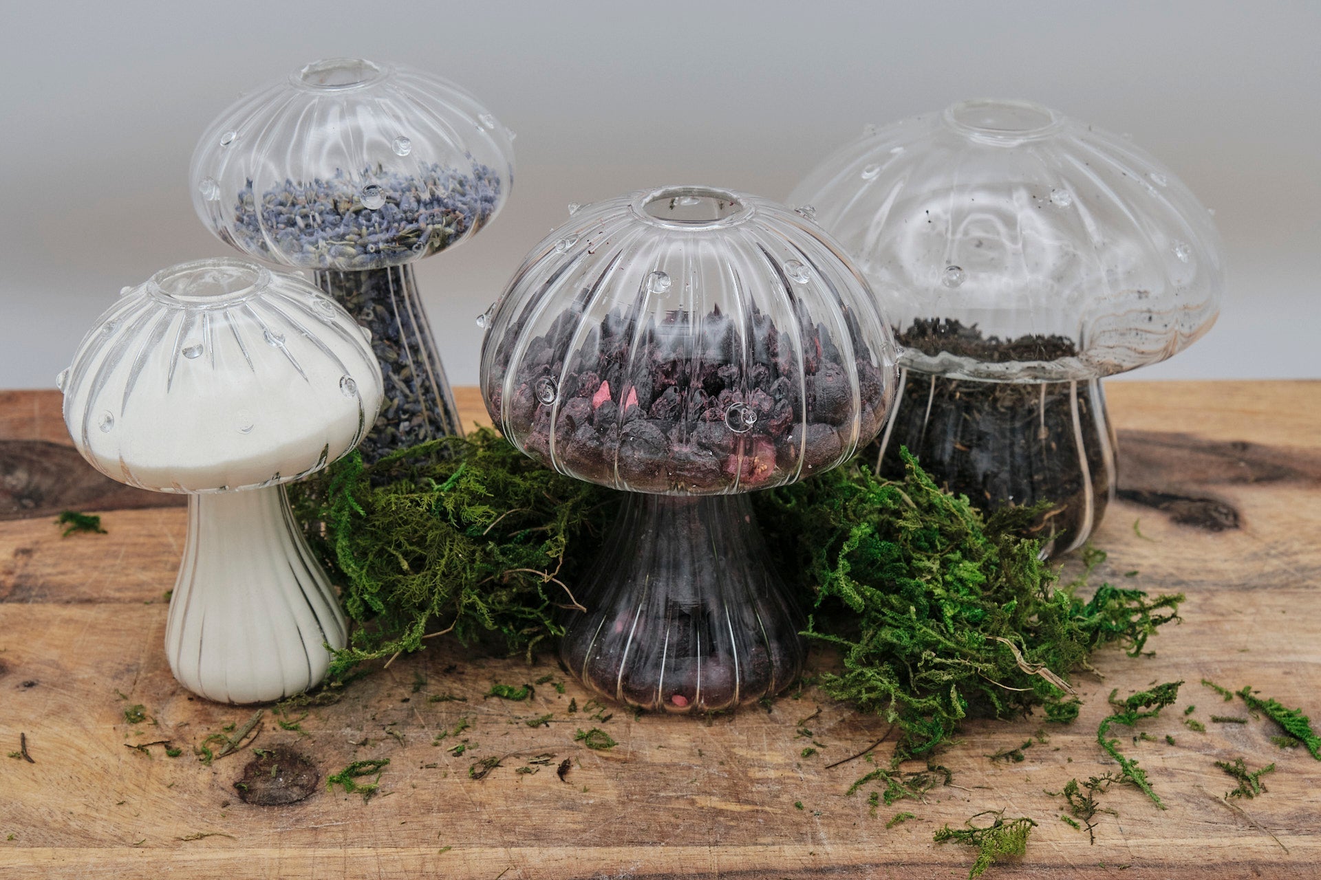 Morelitea Indie's London Fog Earl Grey Loose Leaf Tea displayed in a loose form, showcasing its fine leaves and aroma.