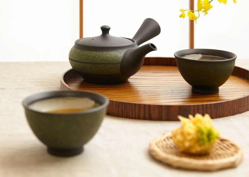 a set of green Japanese Kyusu teapot