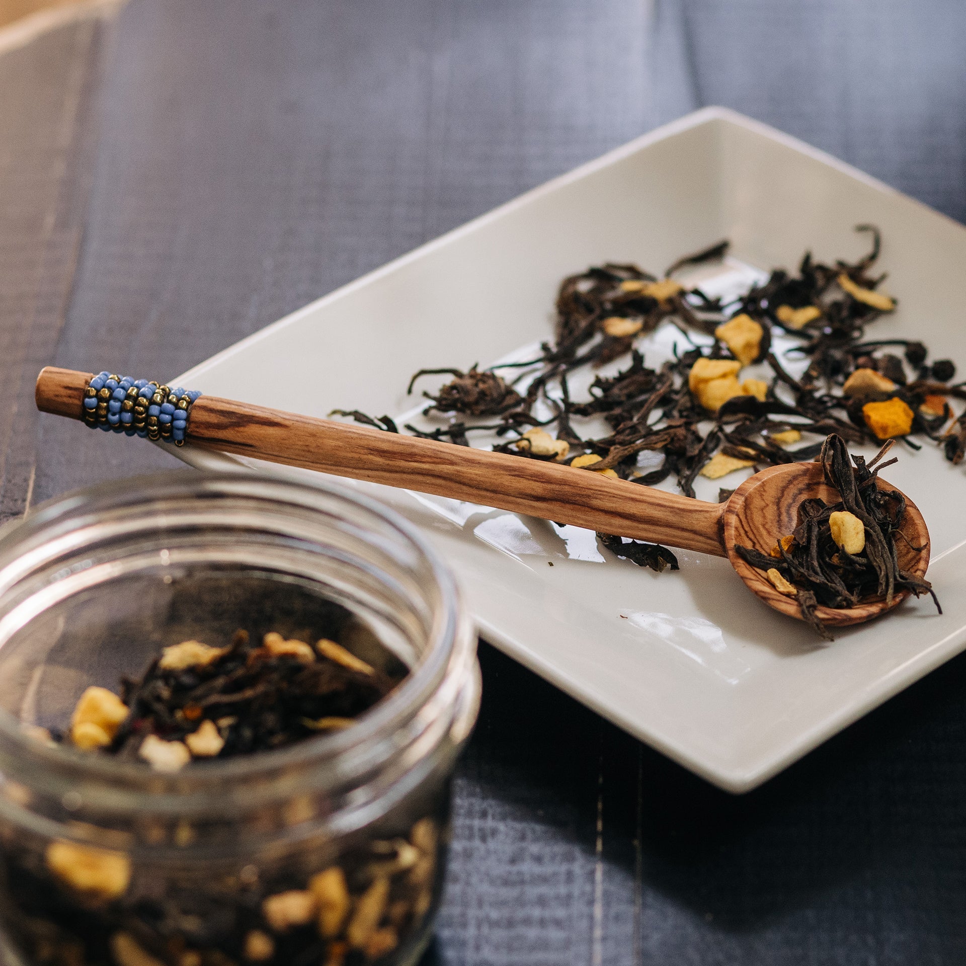 Wooden spoon for teas