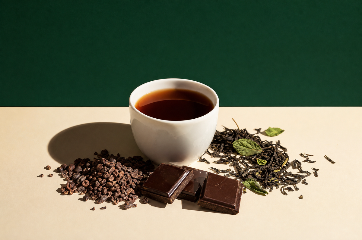 Chocolate tea with cacao nibs, dark chocolate and mint