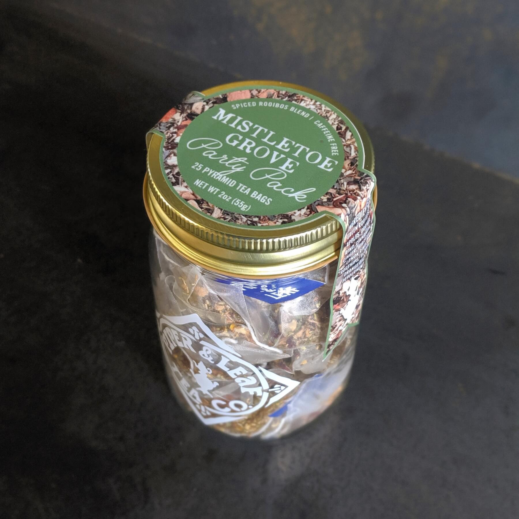 Piper and Leaf Mistletoe Grove Party Pack 25 Sachets in Pint Jar