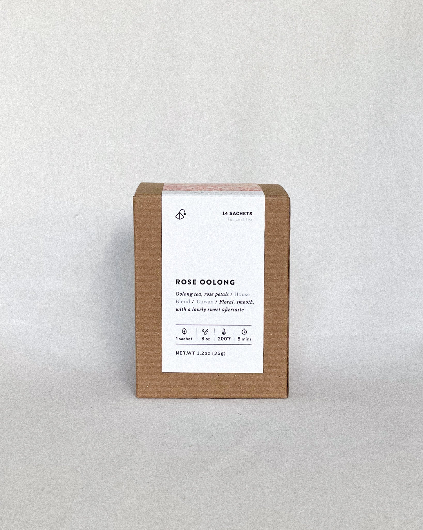 Teappo Rose Oolong: 14 biodegradable tea sachets with oolong tea and rose petals, showcasing floral smooth flavors.
