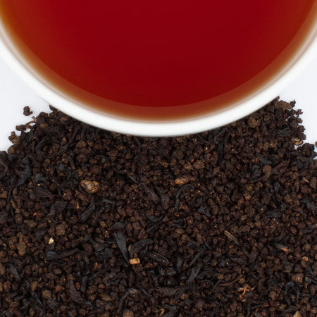 Harney & Sons Chai in a cup, featuring black tea with cardamom, cinnamon, nutmeg, and cloves for a flavorful chai experience.