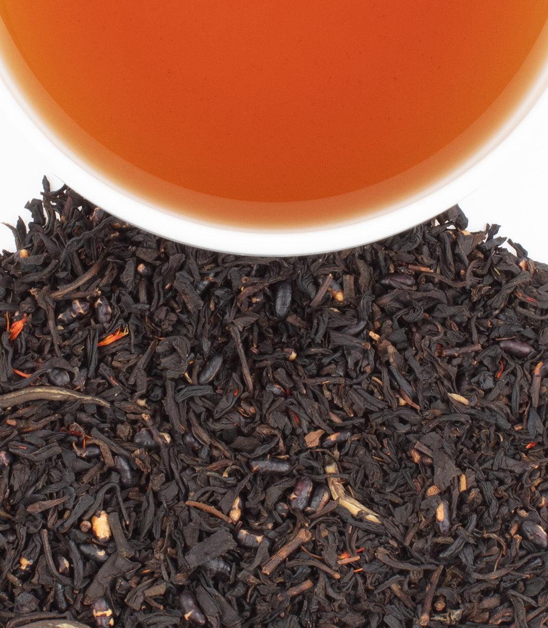 Harney & Sons Sweet Azuki Black, Tin of 20 Sachets, featuring tea sachets displayed in a visually appealing arrangement.