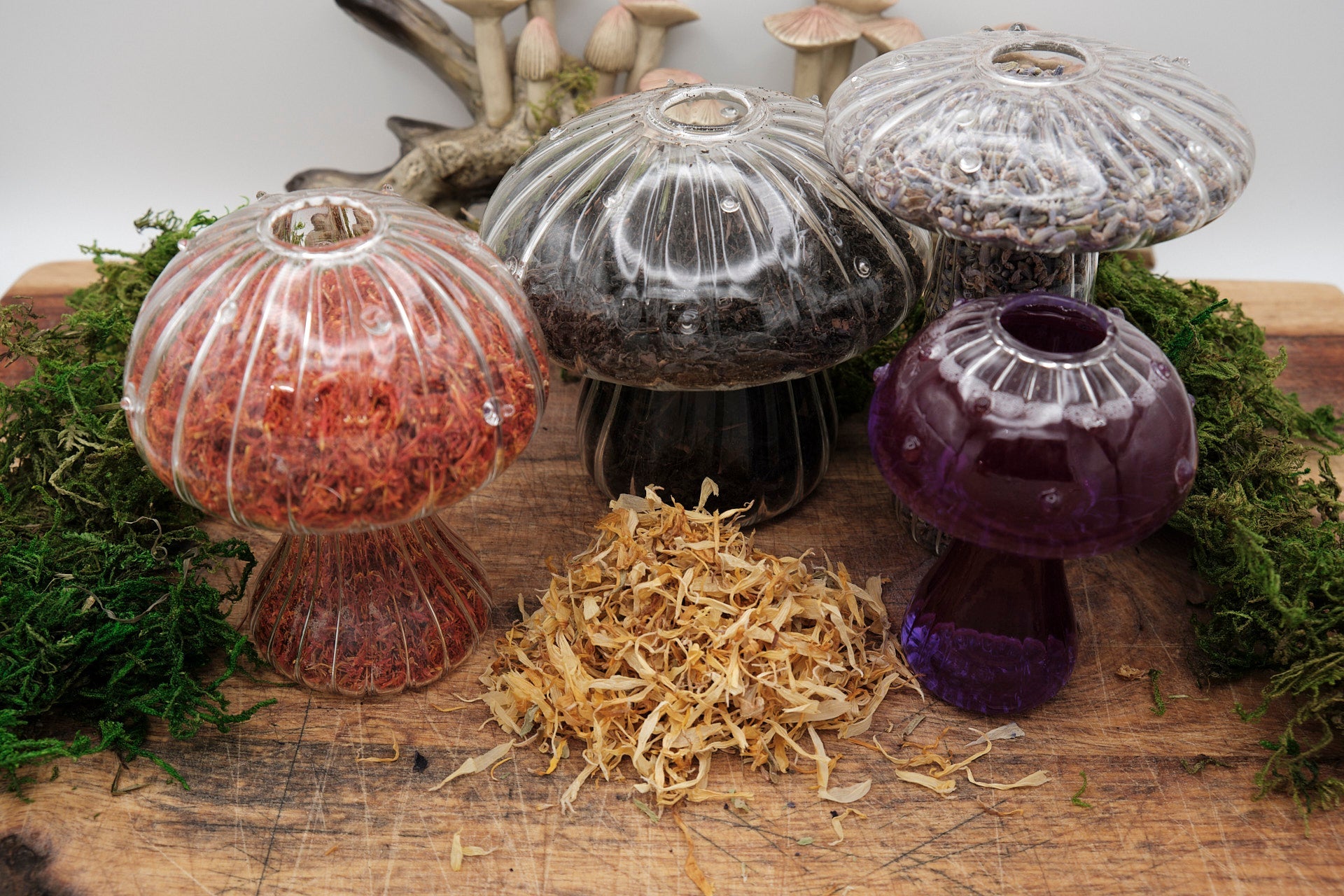 Morelitea Crown of Flowers Black Floral Loose Leaf Tea