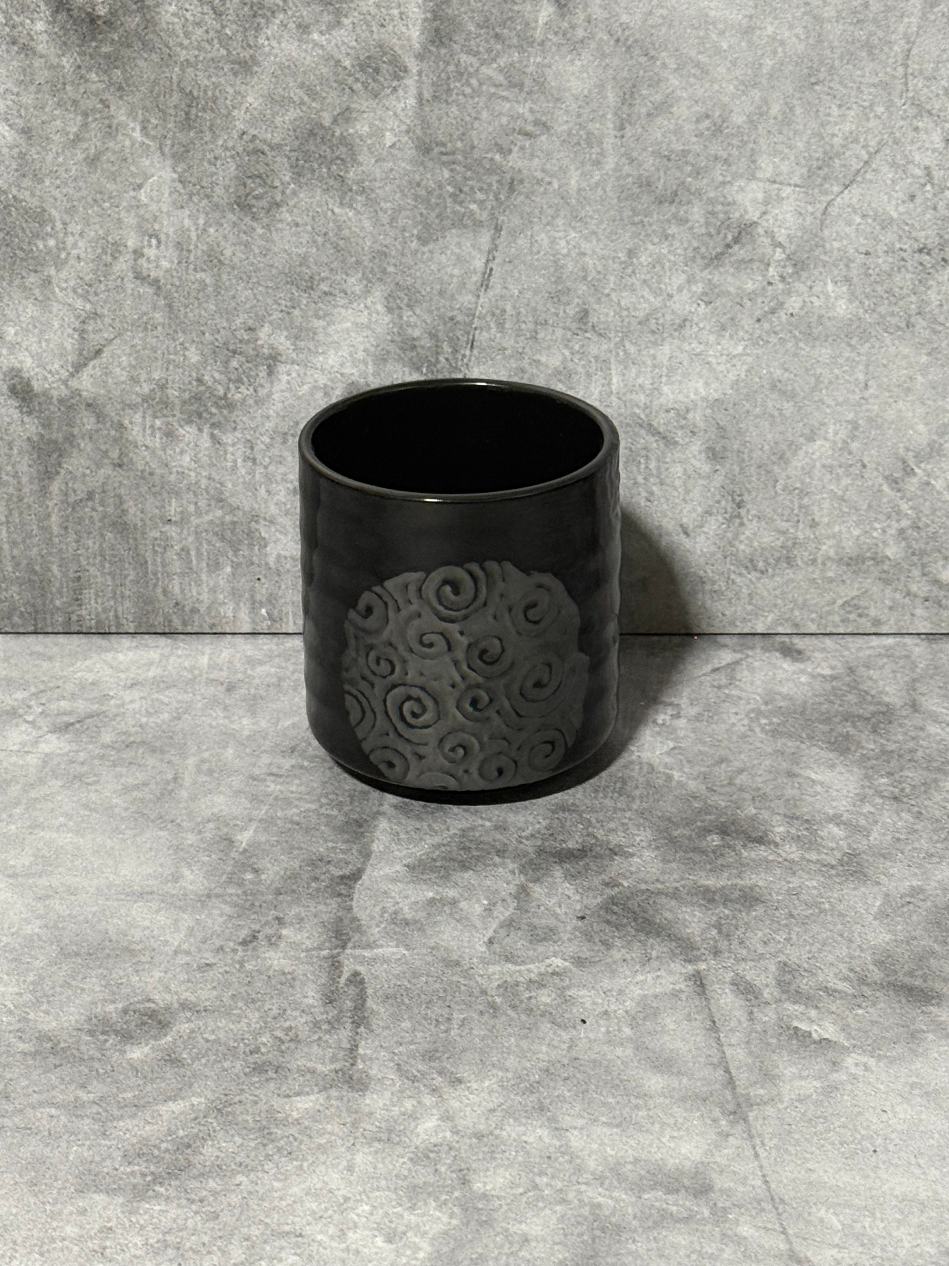 Inoue Tenmoku Naruto Black Mino-yaki Yunomi - Japanese Teacup