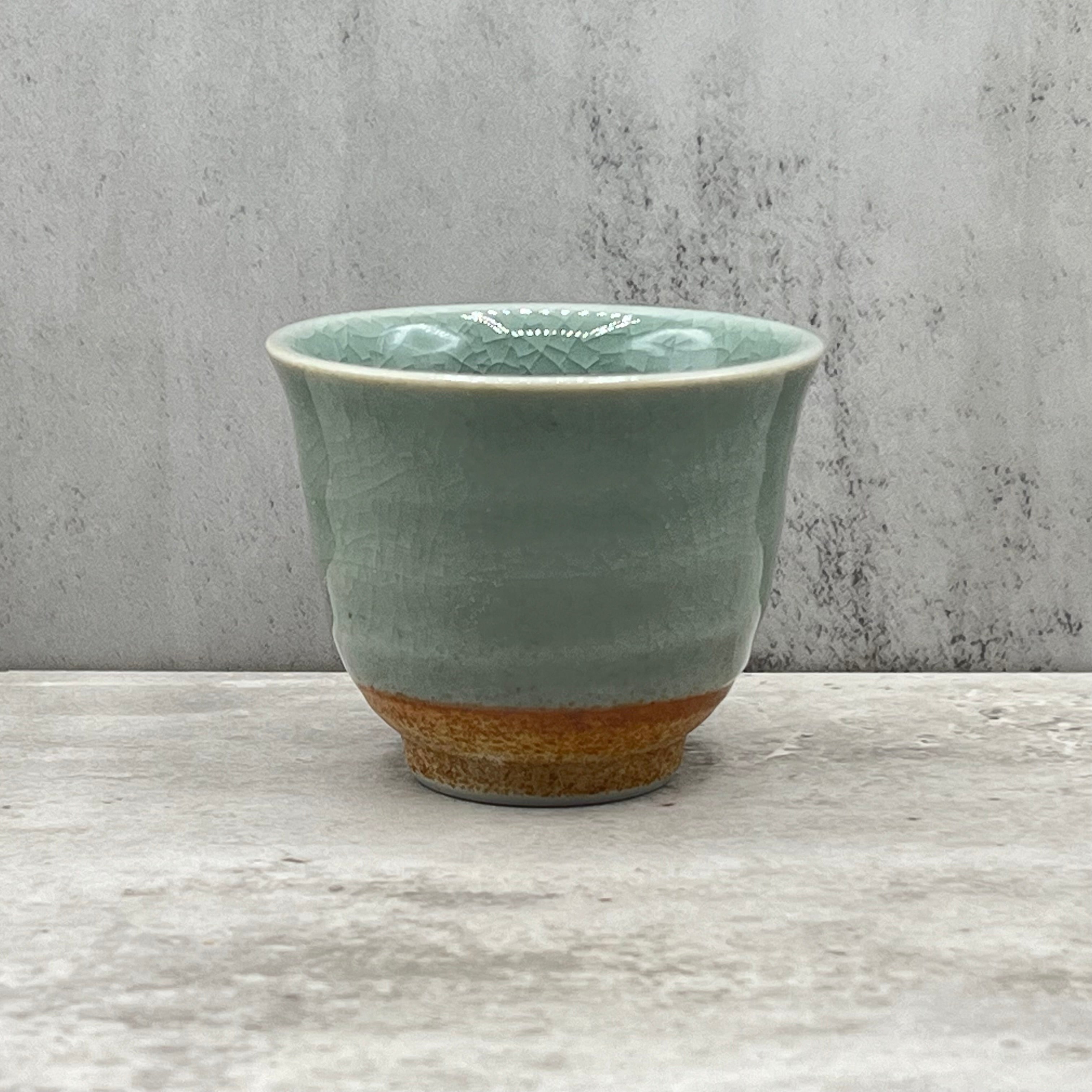 Inoue Tea Seiji Celadon Green Tall Mino-yaki Yunomi - Japanese Sencha Teacup, displaying a tall green teacup.