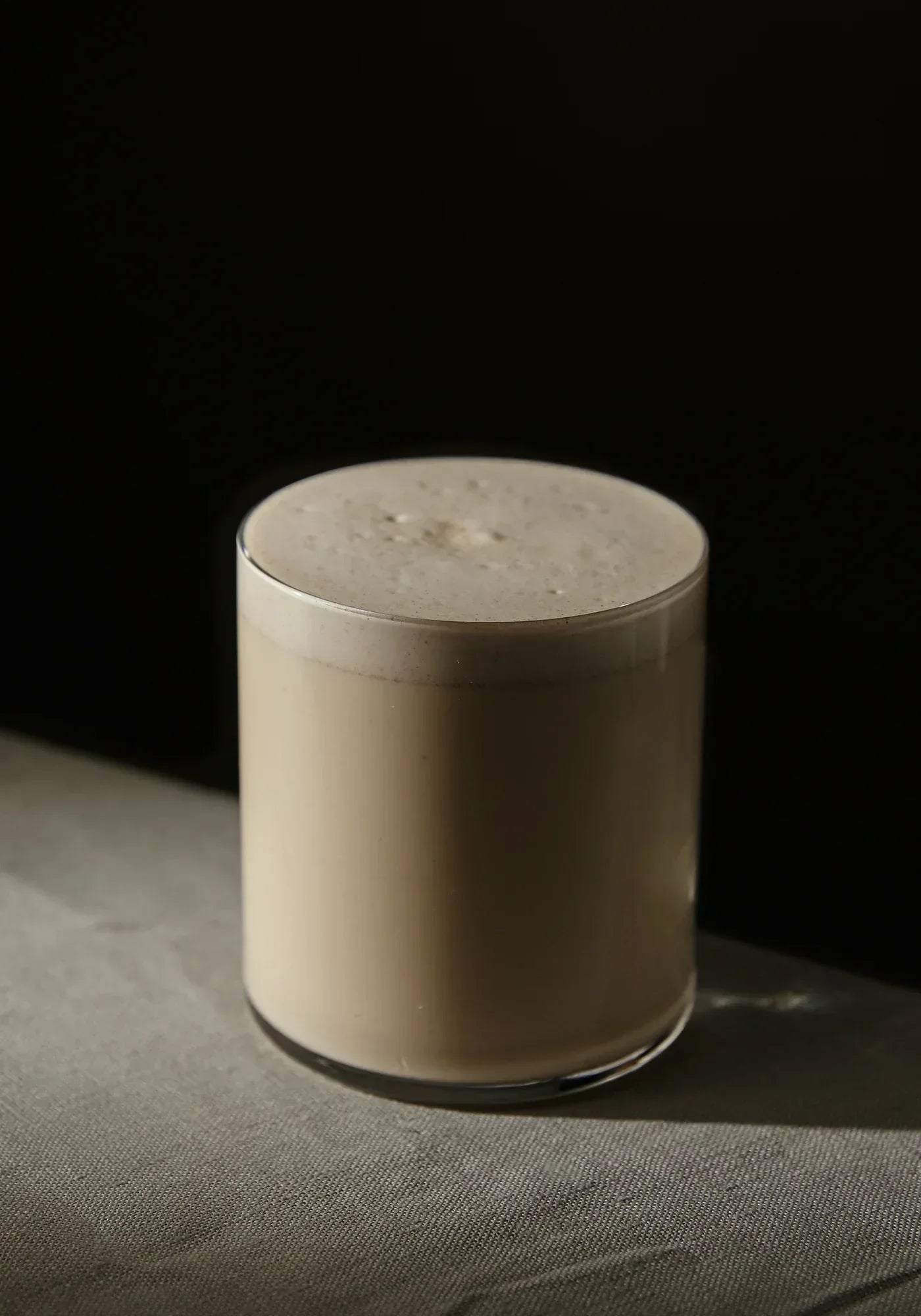 9 Spice Honey Fresh Chai by Somage USA in a clear jar, showcasing its rich blend of spices and honey.