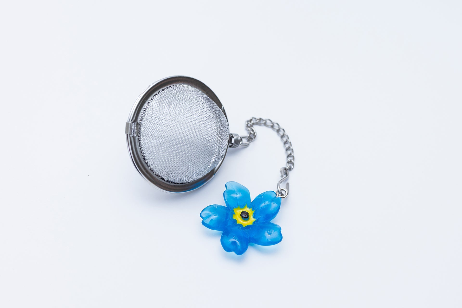 leafberri Blue Flower Tea Infuser Ball