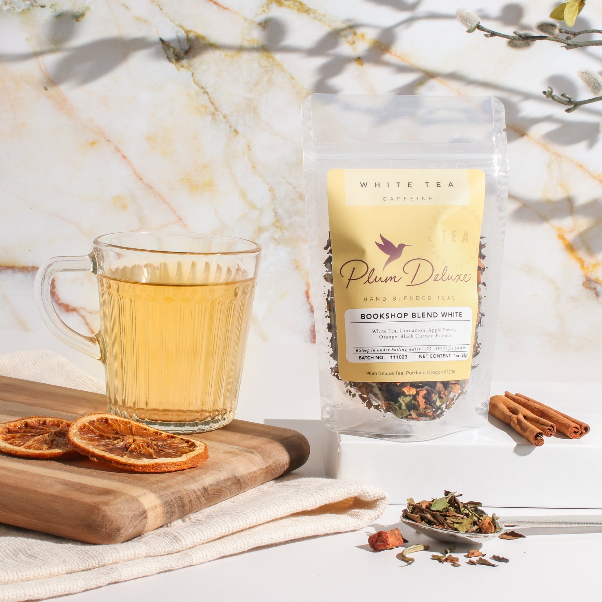 Plum Deluxe Bookshop Blend White Tea (Cinnamon / Black Currant)