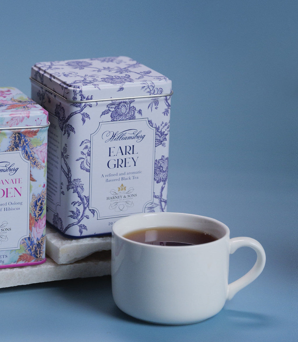 Harney & Sons Williamsburg Earl Grey, Tin of 20 Sachets, featuring a decorative tin with sachets inside.