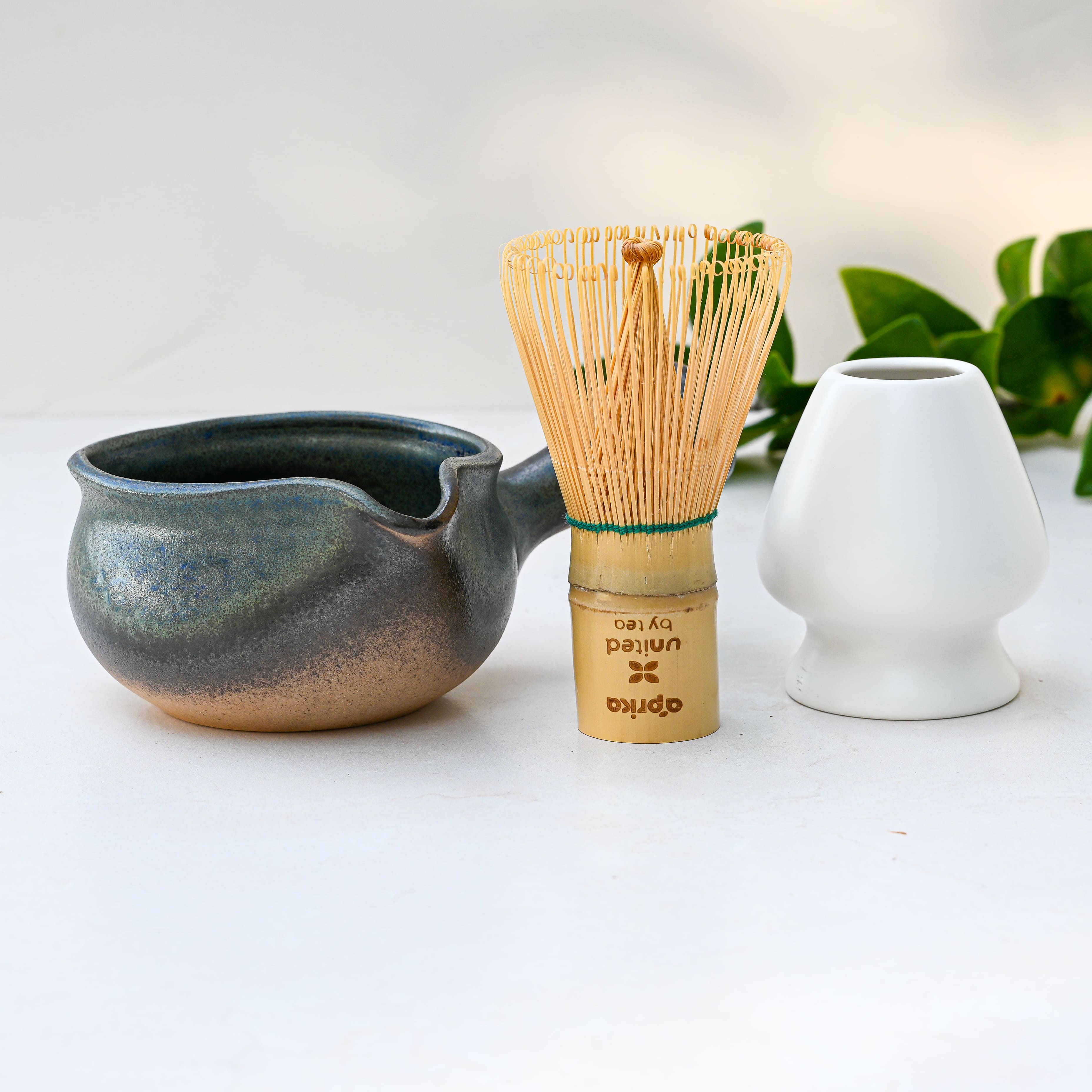 Blue Spouted Ceramic Matcha Bowl, Bamboo Matcha Whisk, Whisk Holder and Organic Japanese Matcha Set - Thumbnail 4