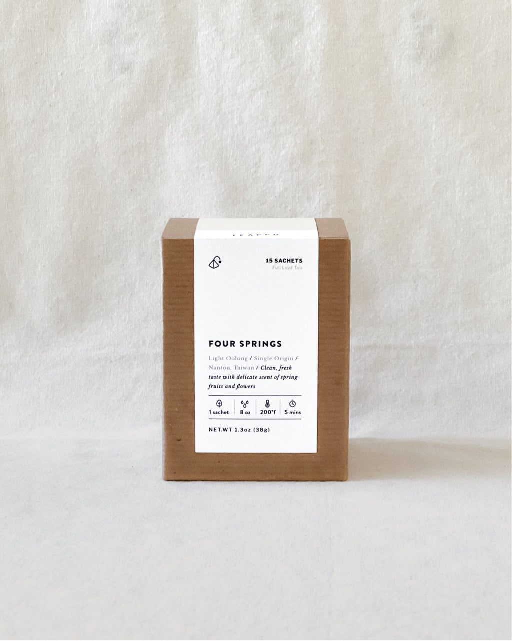Teappo Four Springs, 15 biodegradable tea sachets with light oolong tea, featuring floral aroma from Nantou, Taiwan.