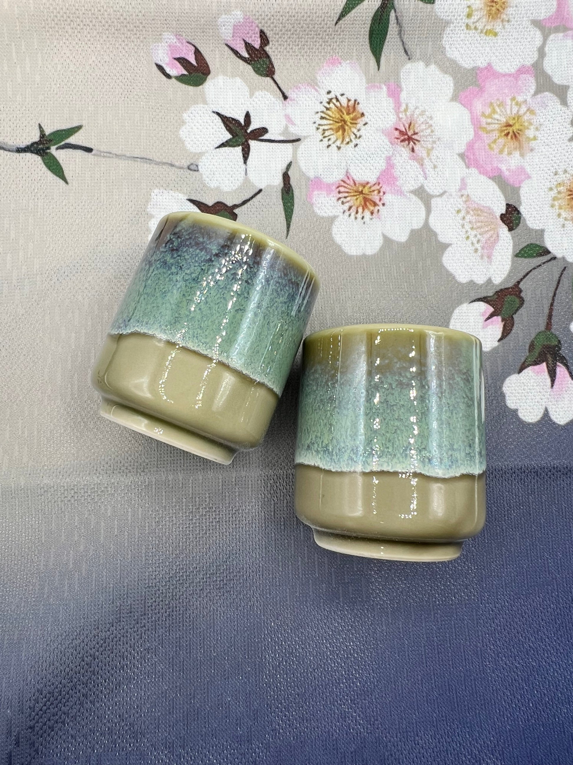Inoue Tea Gurinhiwa Green Mino-yaki Yunomi - Japanese Teacup