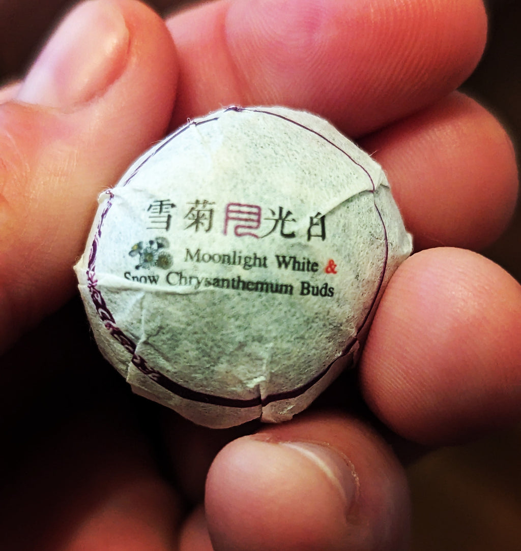 Zum Zum Moonlight Snow Chrysanthemum Dragon Balls White Tea