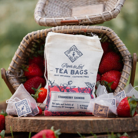 Piper and Leaf Strawberry Shindig 9ct Tea Bags in Muslin, featuring 9 pyramid sachets of premium tea in hand-printed muslin bags.
