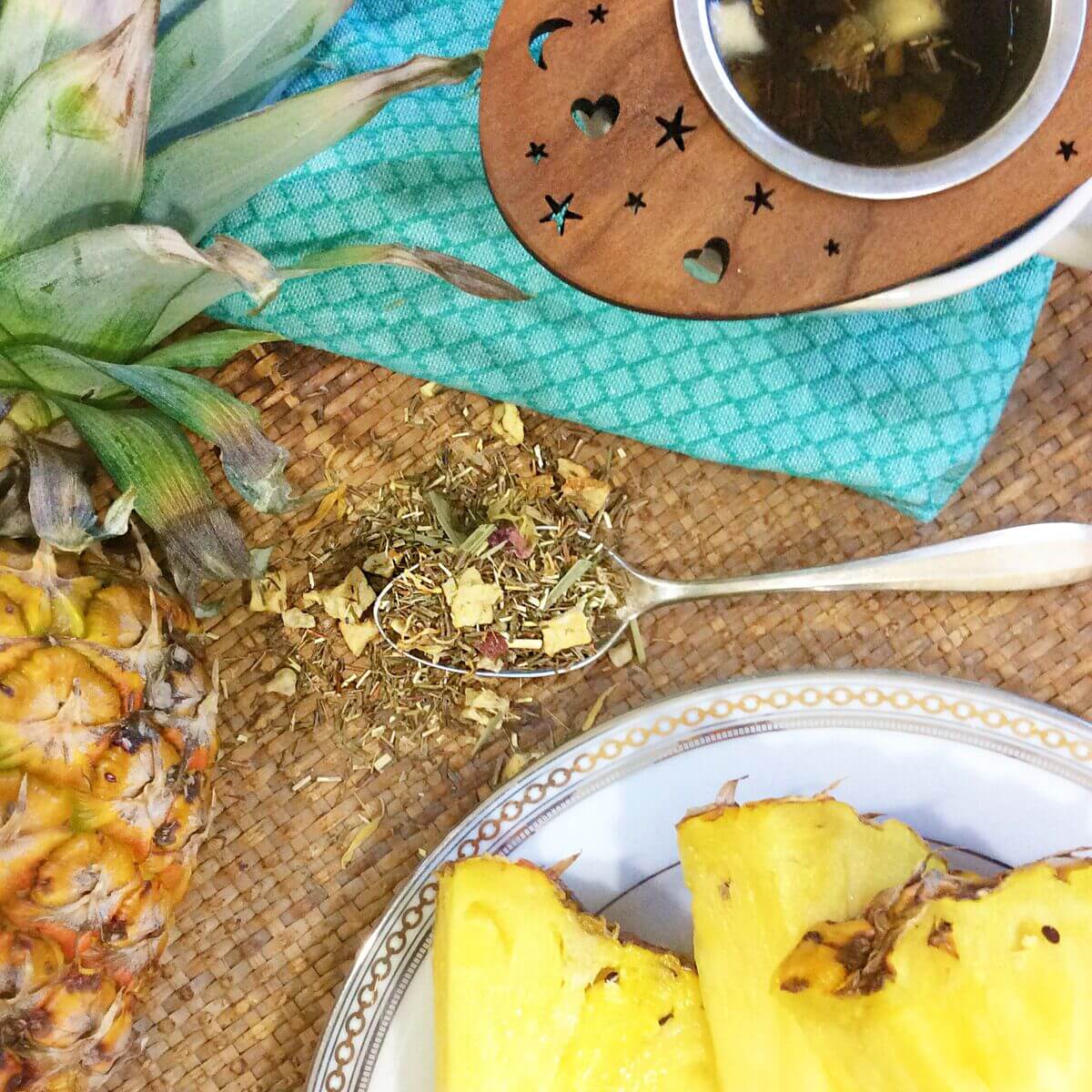 Plum Deluxe Pineapple Pop Herbal Tea