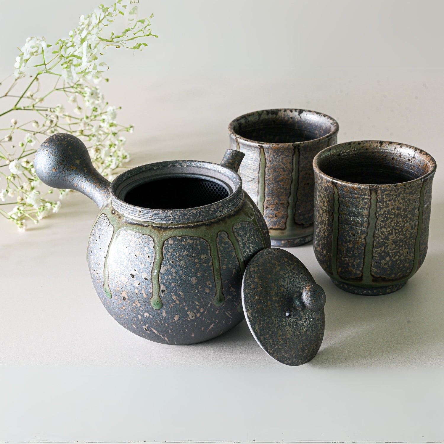 Aprika Life Japanese Kyusu Set - Teapot with Filters (230ml) and Two Cups