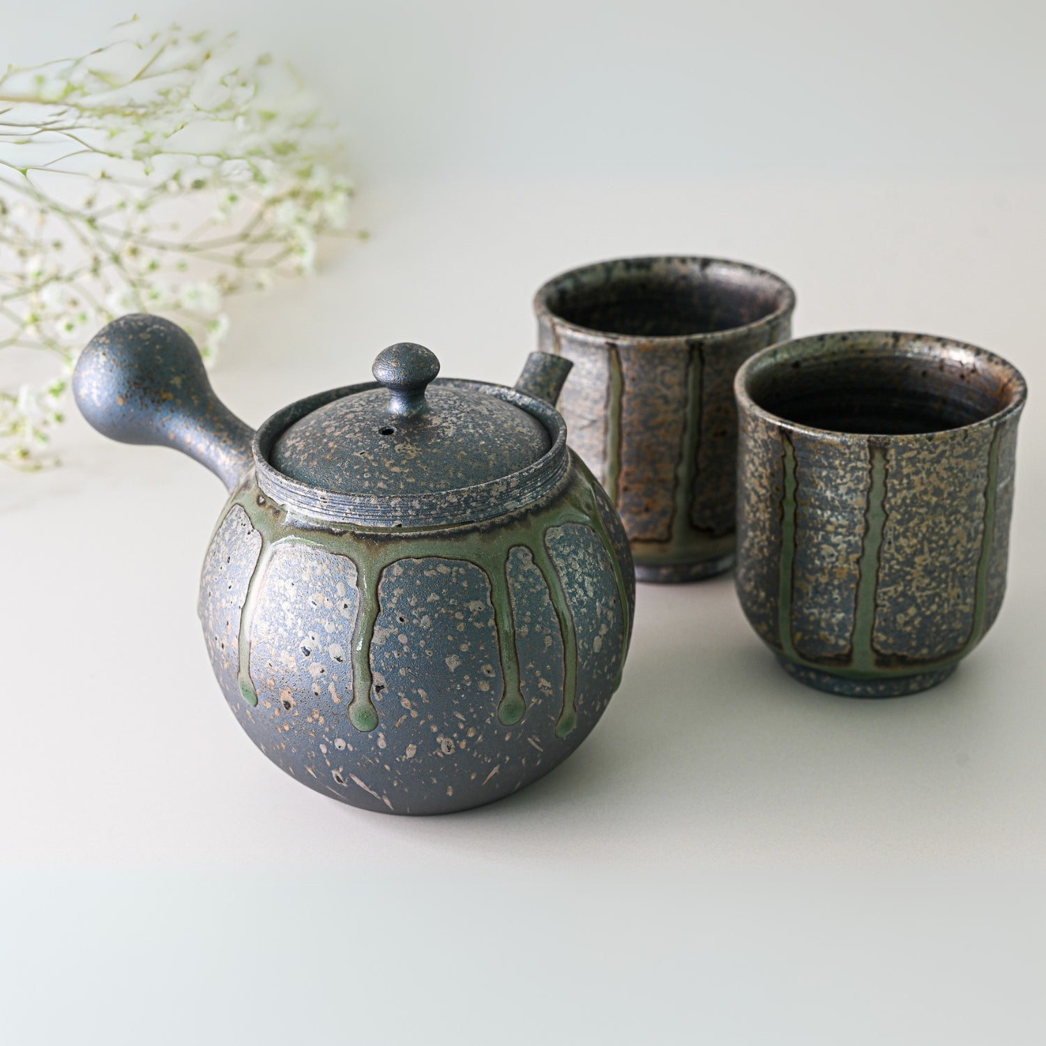 Aprika Life Japanese Kyusu Set - Teapot with Filters (230ml) and Two Cups