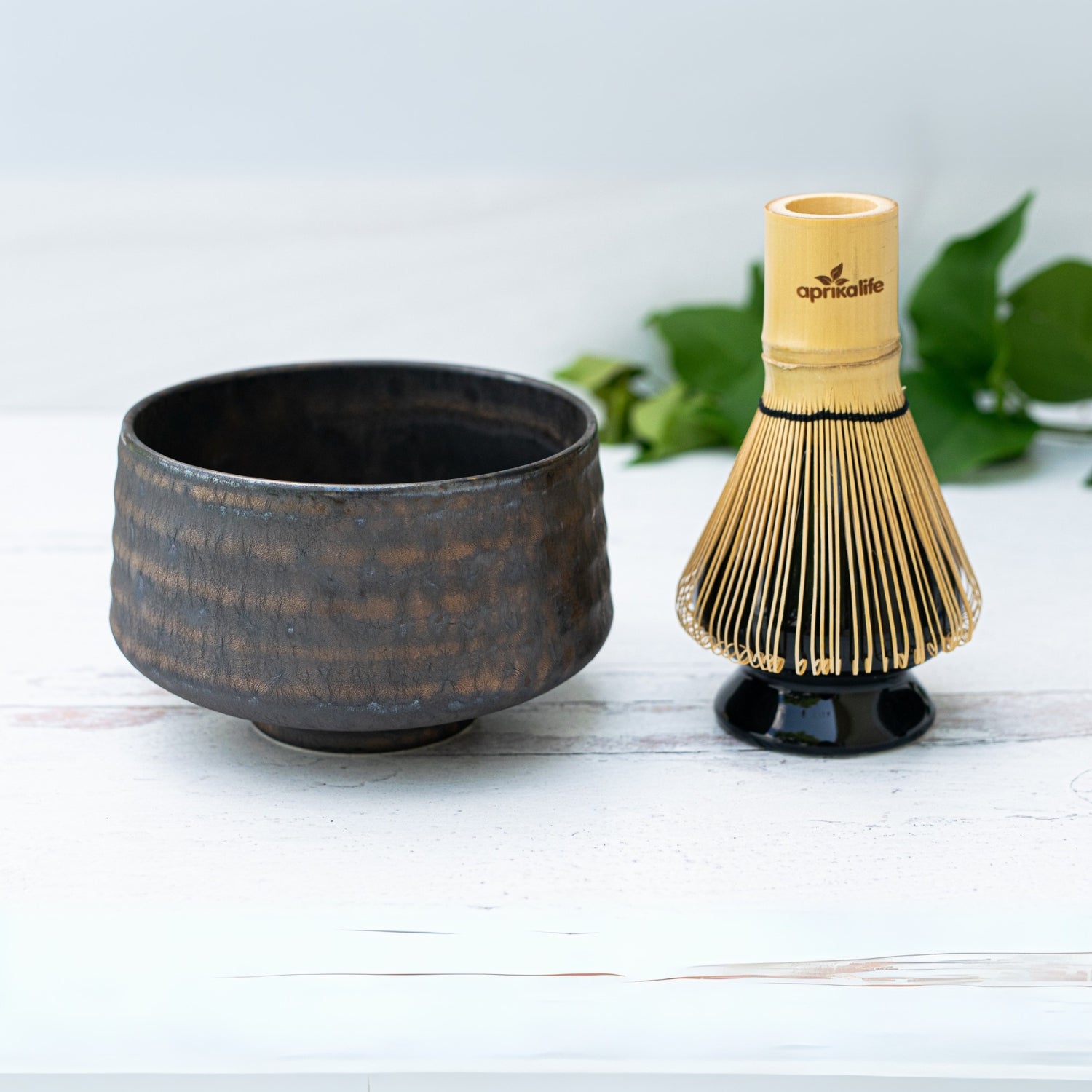 Aprika Life Kaneni Gold Crystal Ceramic Matcha Bowl