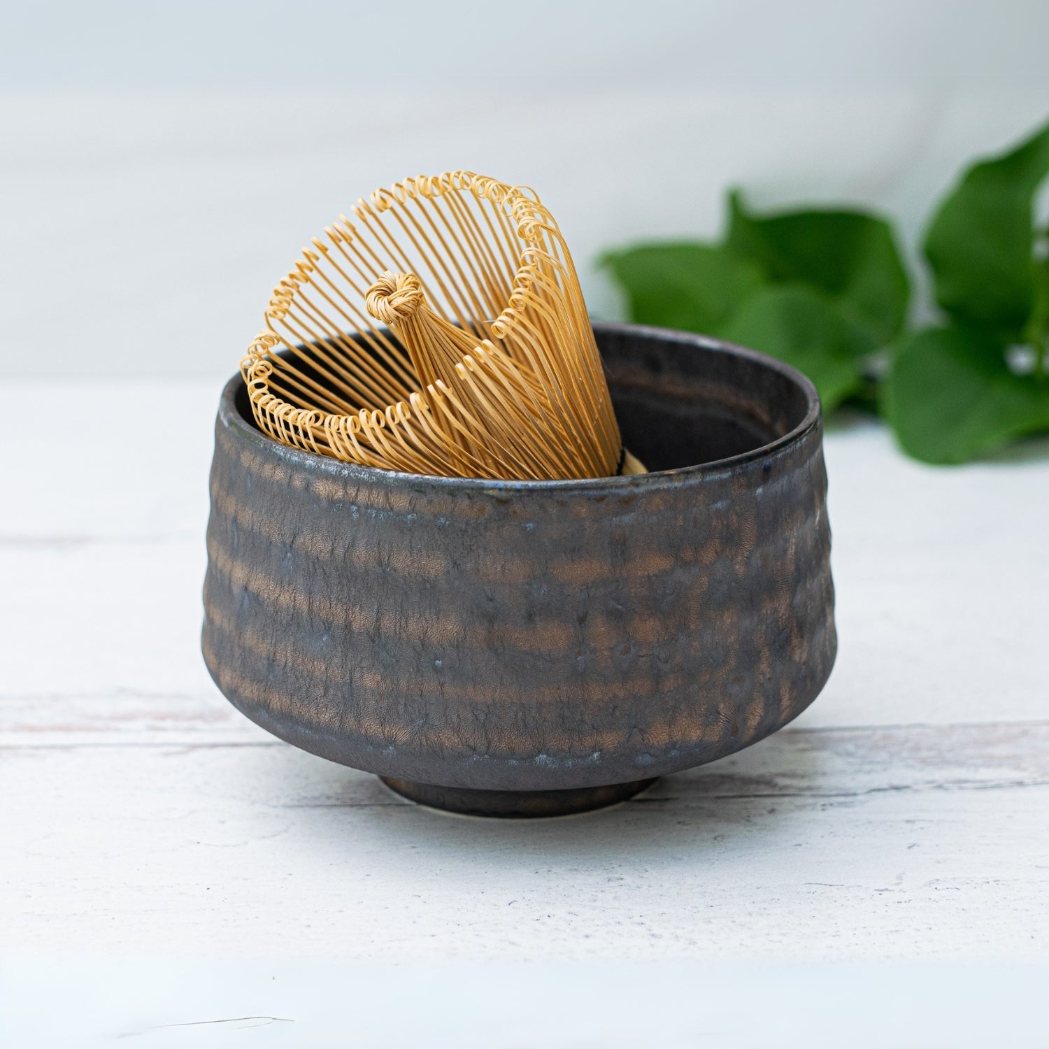 Aprika Life Kaneni Gold Crystal Ceramic Matcha Bowl