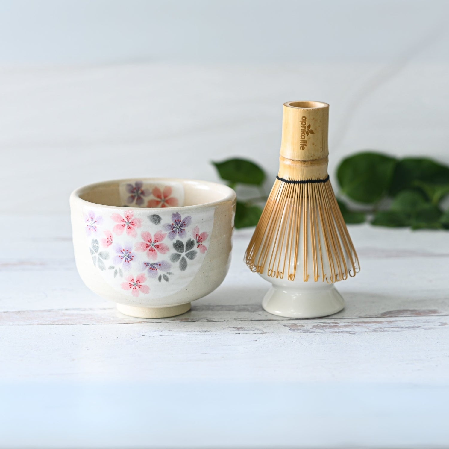Aprika Life Kohiki Pink Sakura Ceramic Matcha Bowl Set - Thumbnail 4