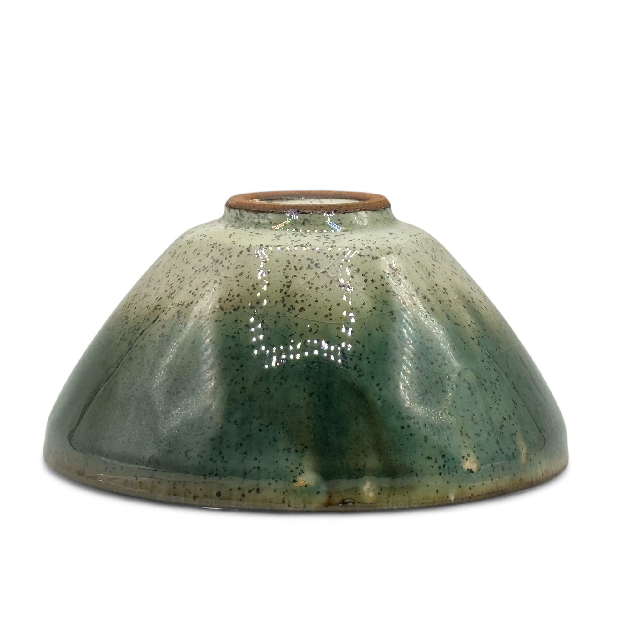 Inoue Tea Nagashi Flower Oribe-yaki Ido Chawan - Japanese Matcha Bowl, featuring a traditional ceramic design.