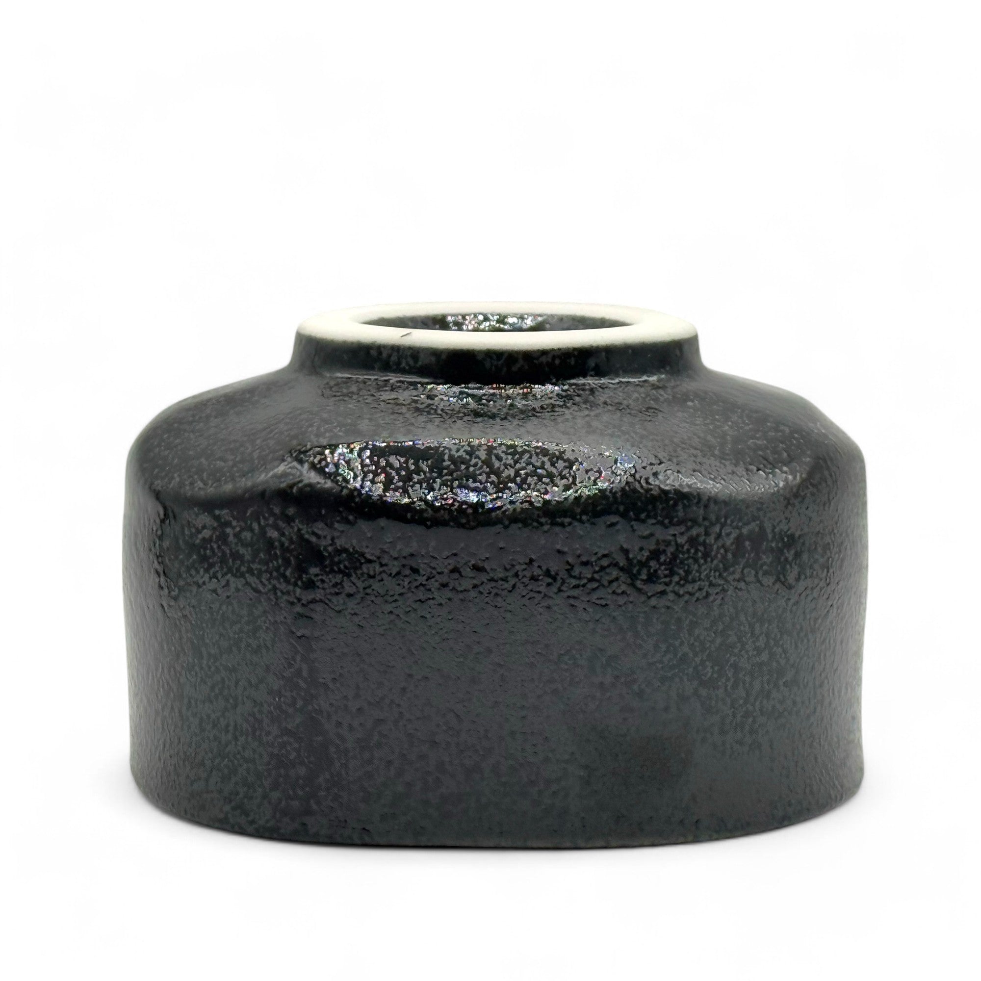 Inoue Tea Kurosuna Black Mino-yaki Chawan - Japanese Matcha Bowl shown in image