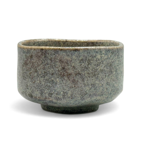Inoue Tea Oboro Gray Mino-yaki Chawan - Japanese Matcha Bowl, hand-crafted pottery with a 16.9 oz capacity, 4.7" W x 2.9" H.