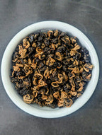 Zum Zum Black Gold - Bi Luo Chun Tea