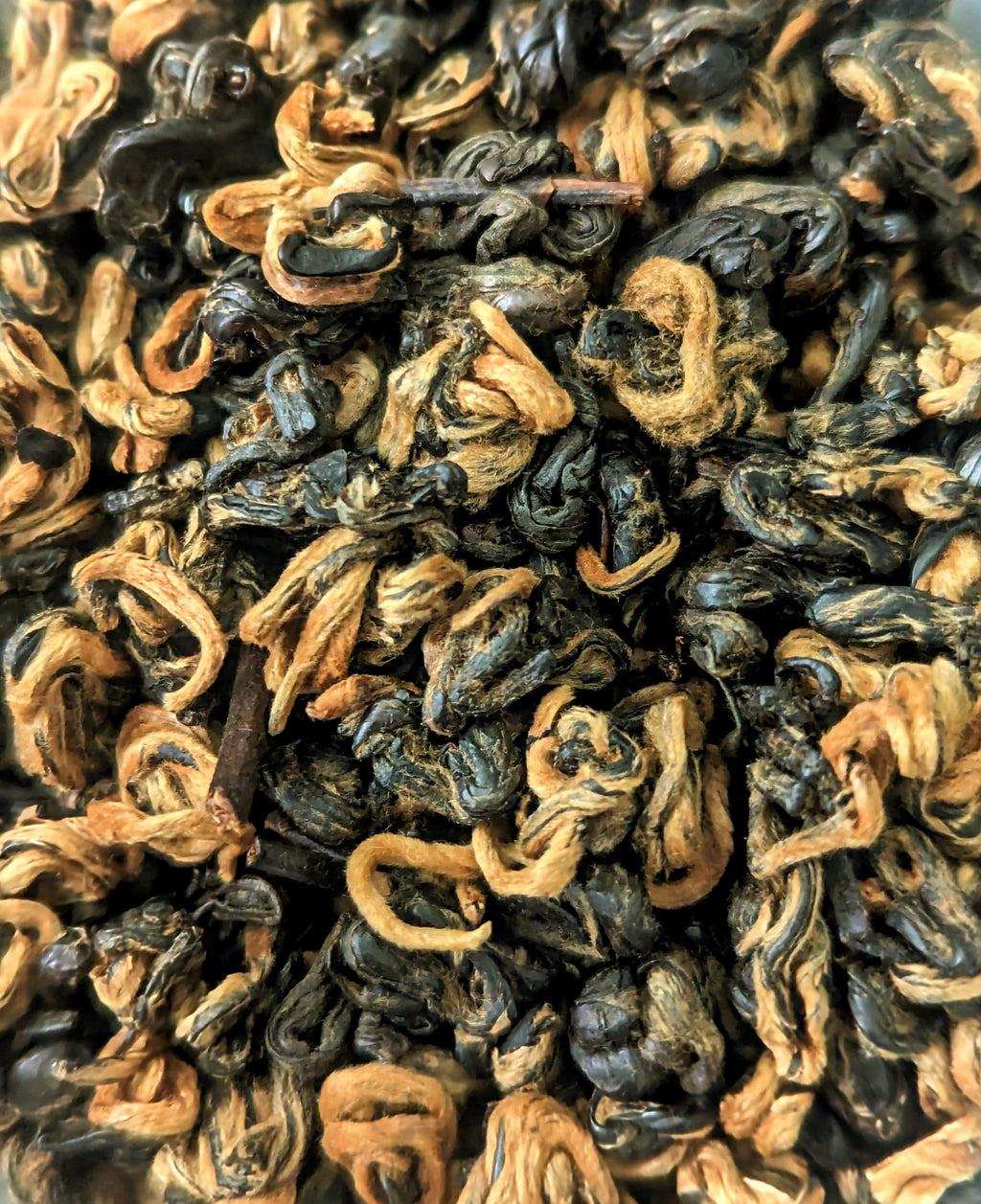 Zum Zum Black Gold - Bi Luo Chun Tea