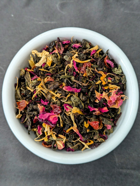 Zum Zum Red Rose Oolong Tea