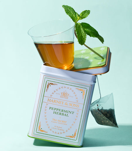 Harney & Sons Peppermint Herbal, Classic Tin of 20 Sachets, featuring peppermint tea sachets in an environmentally friendly tin.