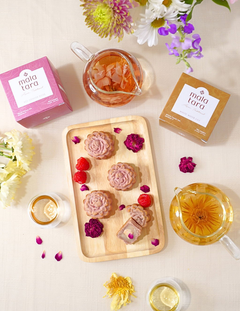 Mala Tara Premium Bundle (4 Mooncakes + Any Choice of 2 Tea Boxes)