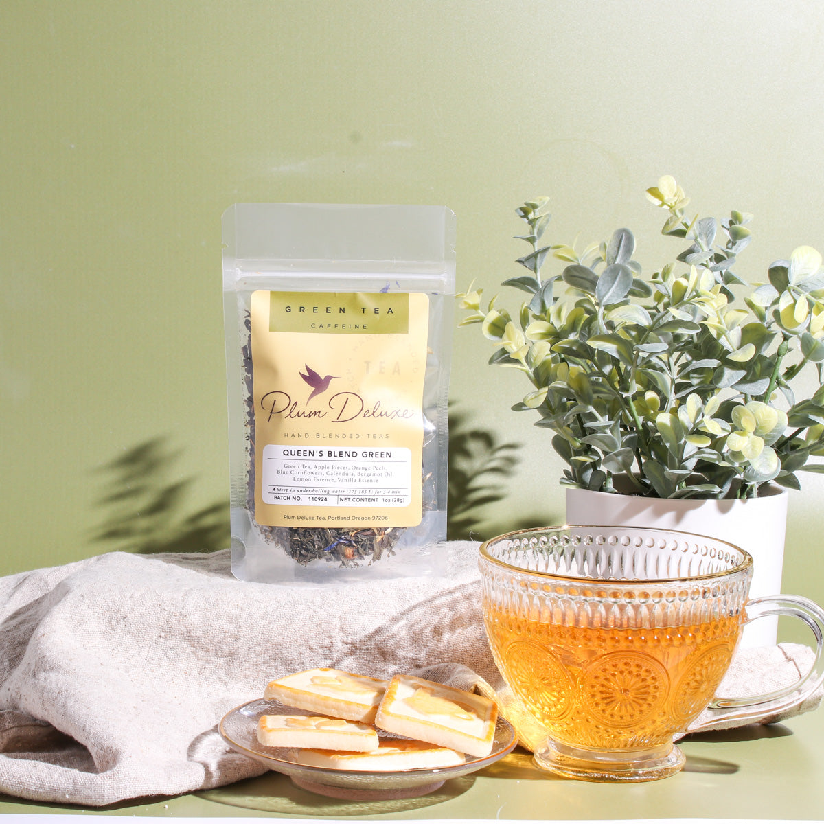 Plum Deluxe Queen's Blend Green Tea (Lemon Crème Earl Grey)