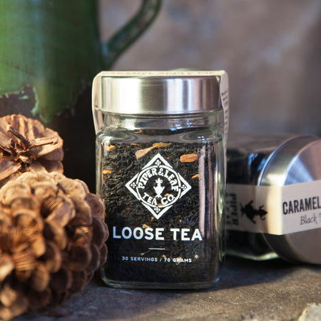 Piper and Leaf Caramel Apple Pie Glass Jar of Loose Leaf Tea - 30 Servings, showcasing a clear jar filled with premium loose leaf tea.