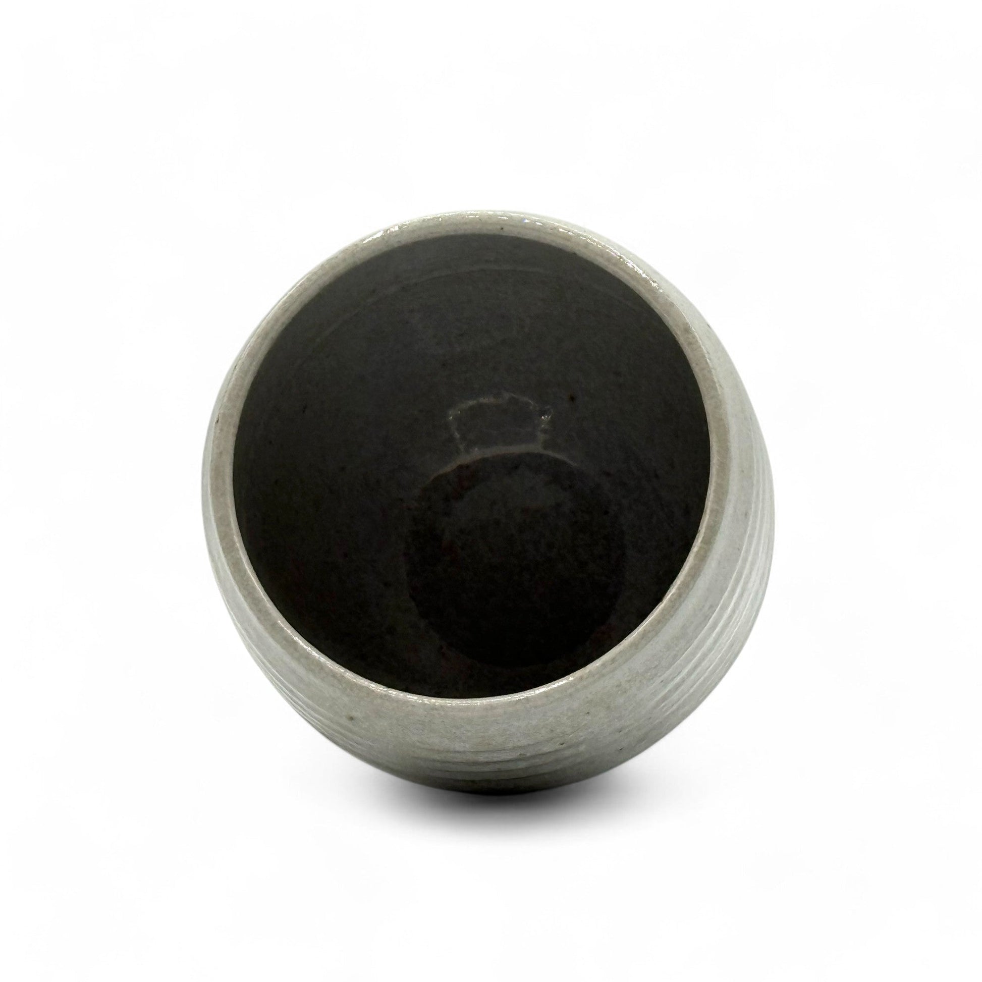 Inoue Tea Ishin Mountain Gray Mino-yaki Yunomi - Japanese Teacup