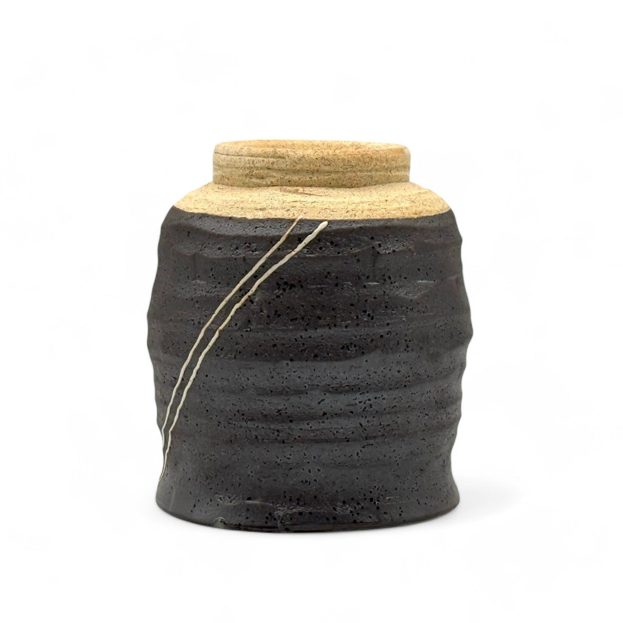 Inoue Kuro Ryusei Black Mino-yaki Yunomi - Japanese Teacup