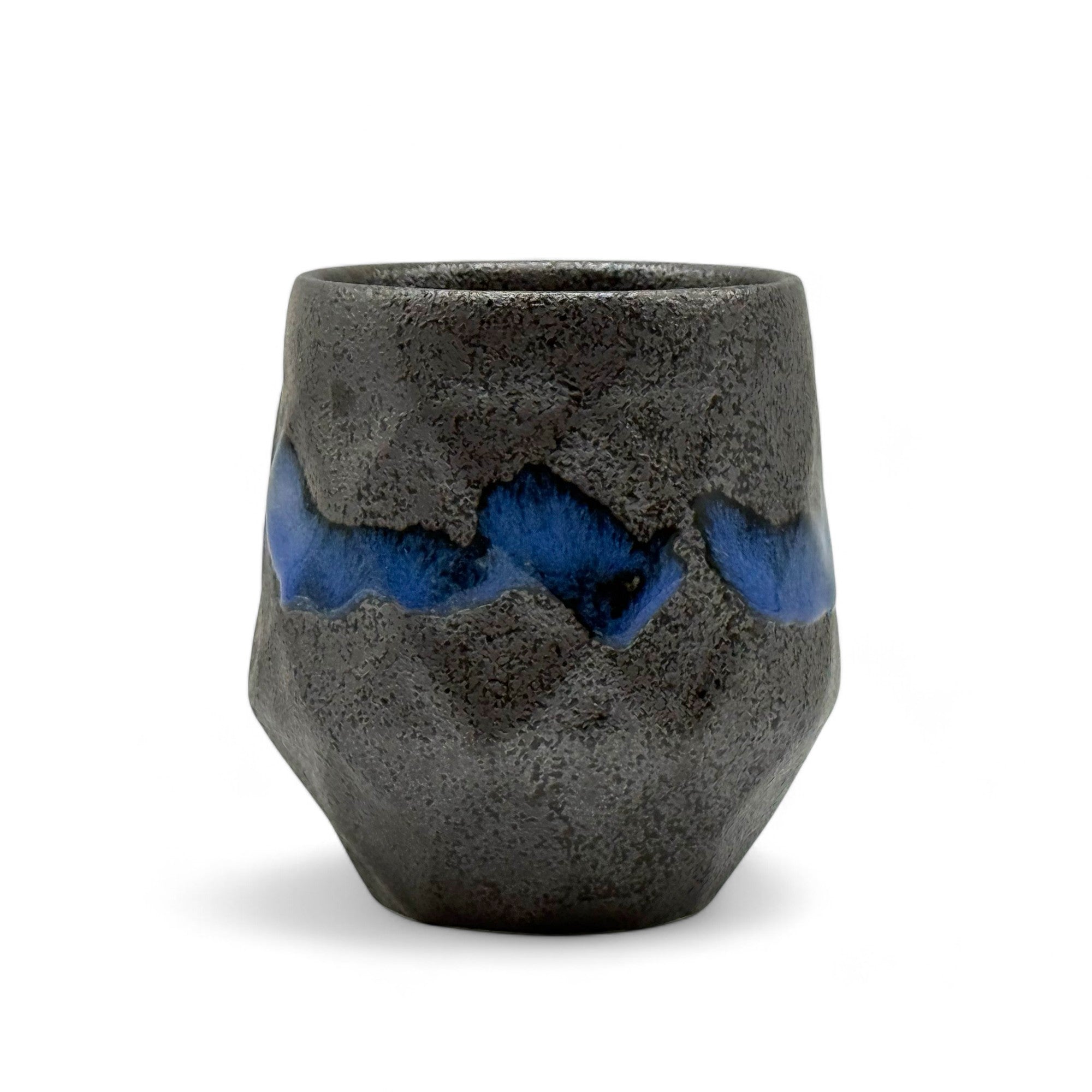 Inoue Tea Kurobuki Ryusui Gray Blue Mino-yaki Yunomi - Japanese teacup, 3"(W) x 3.6"(H), 11oz capacity, handwash care.