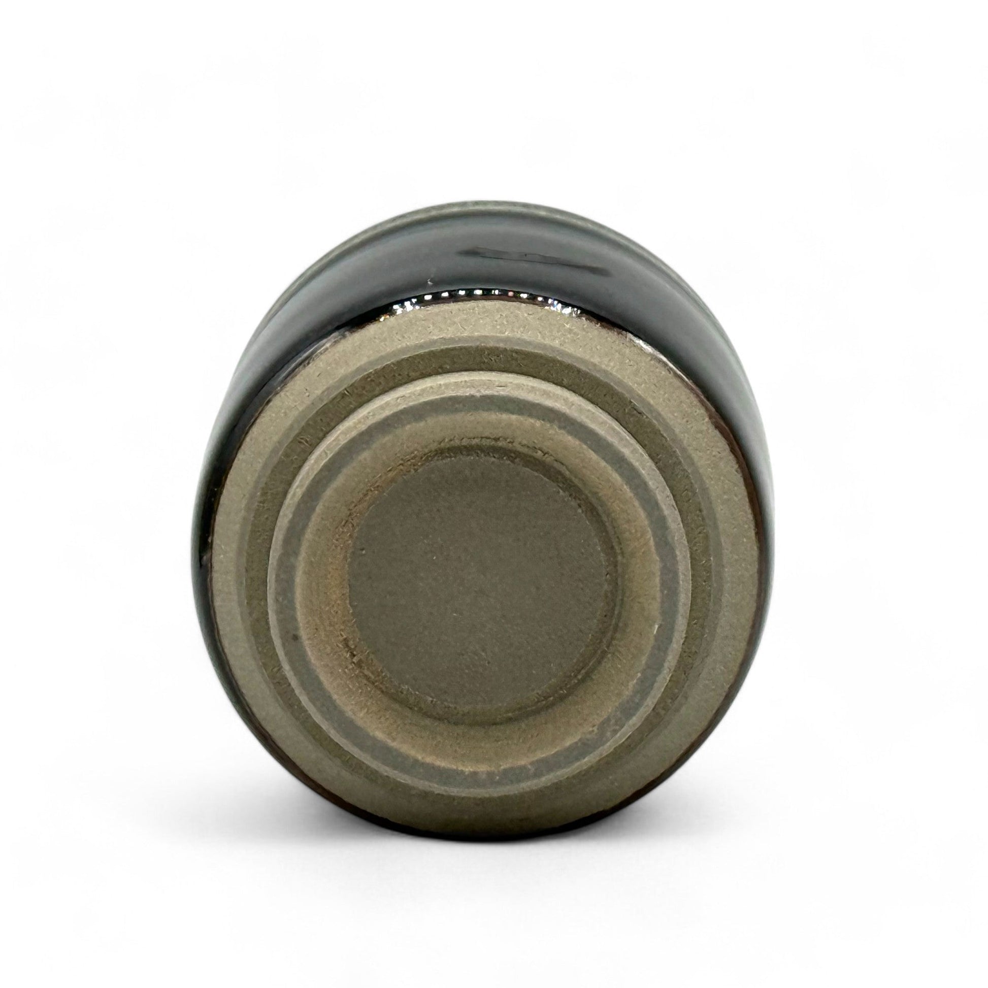 Inoue Tea Tetsu Black Mino-yaki Yunomi - Japanese Teacup