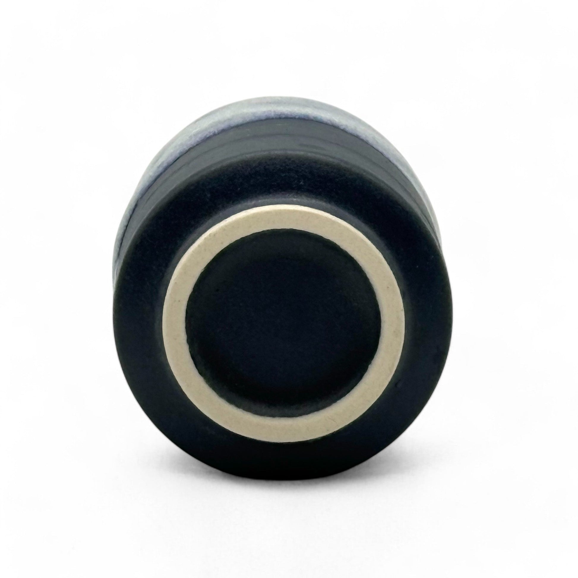 Inoue Tea Ruri Kesho Black Mino-yaki Yunomi - Japanese Teacup