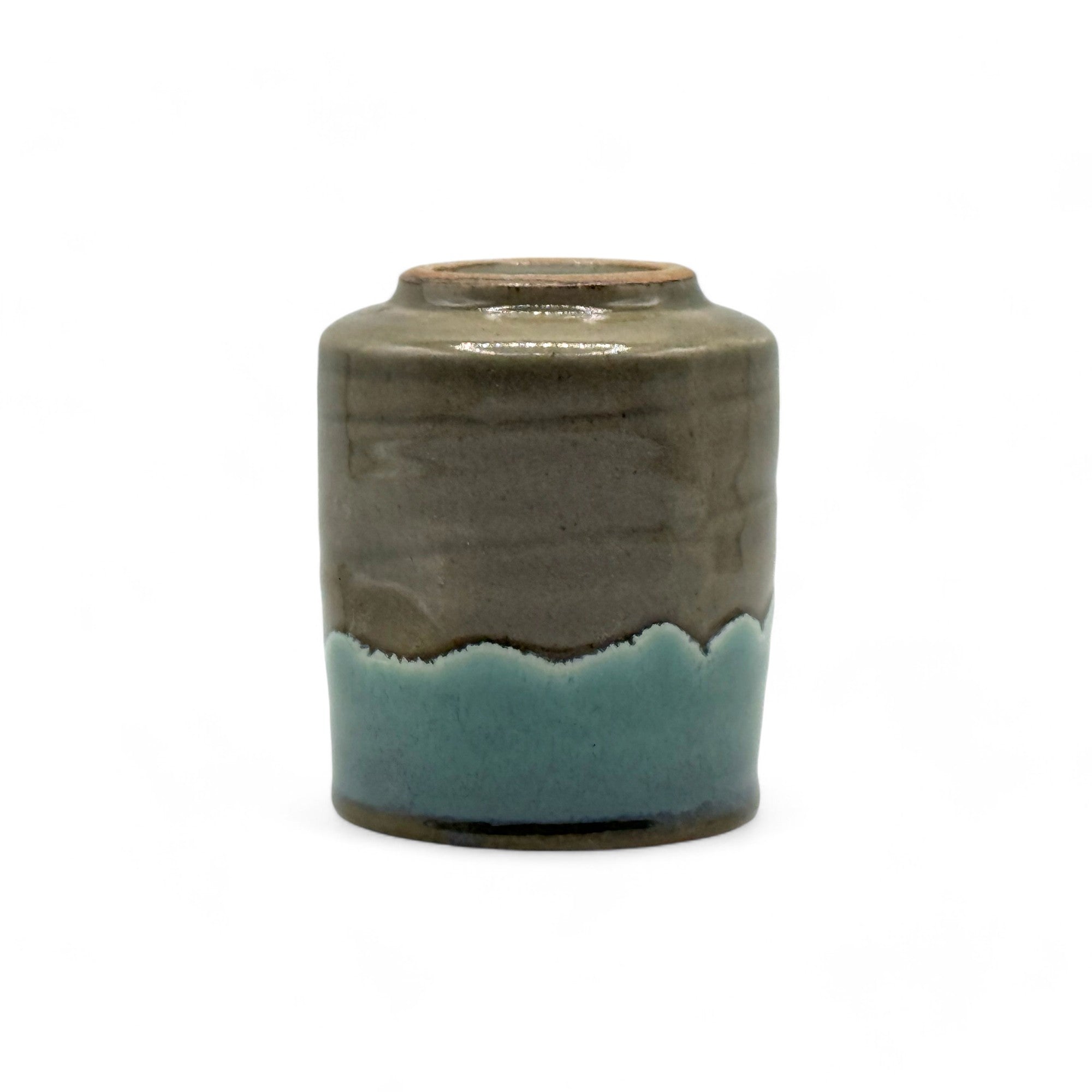 Inoue Kin Kama-ryū Green Mino-yaki Yunomi - Japanese Teacup