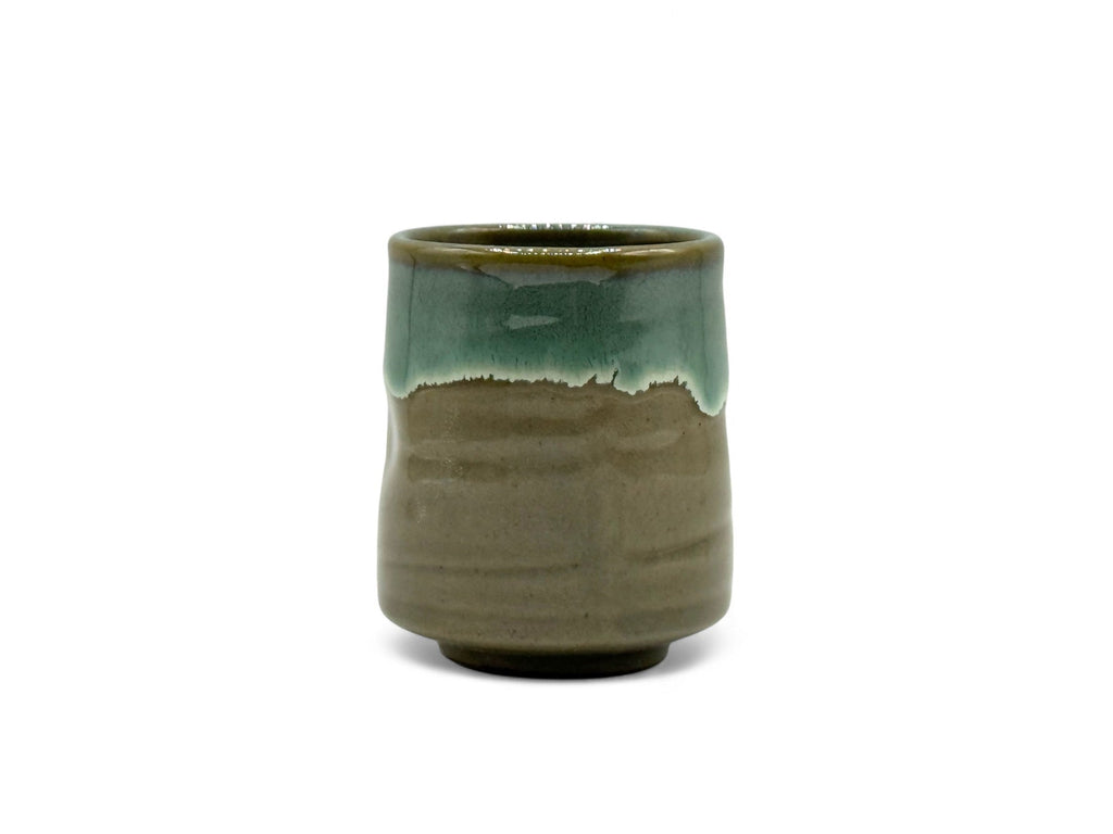 Inoue Kin Kama-ryū Green Mino-yaki Yunomi - Japanese Teacup