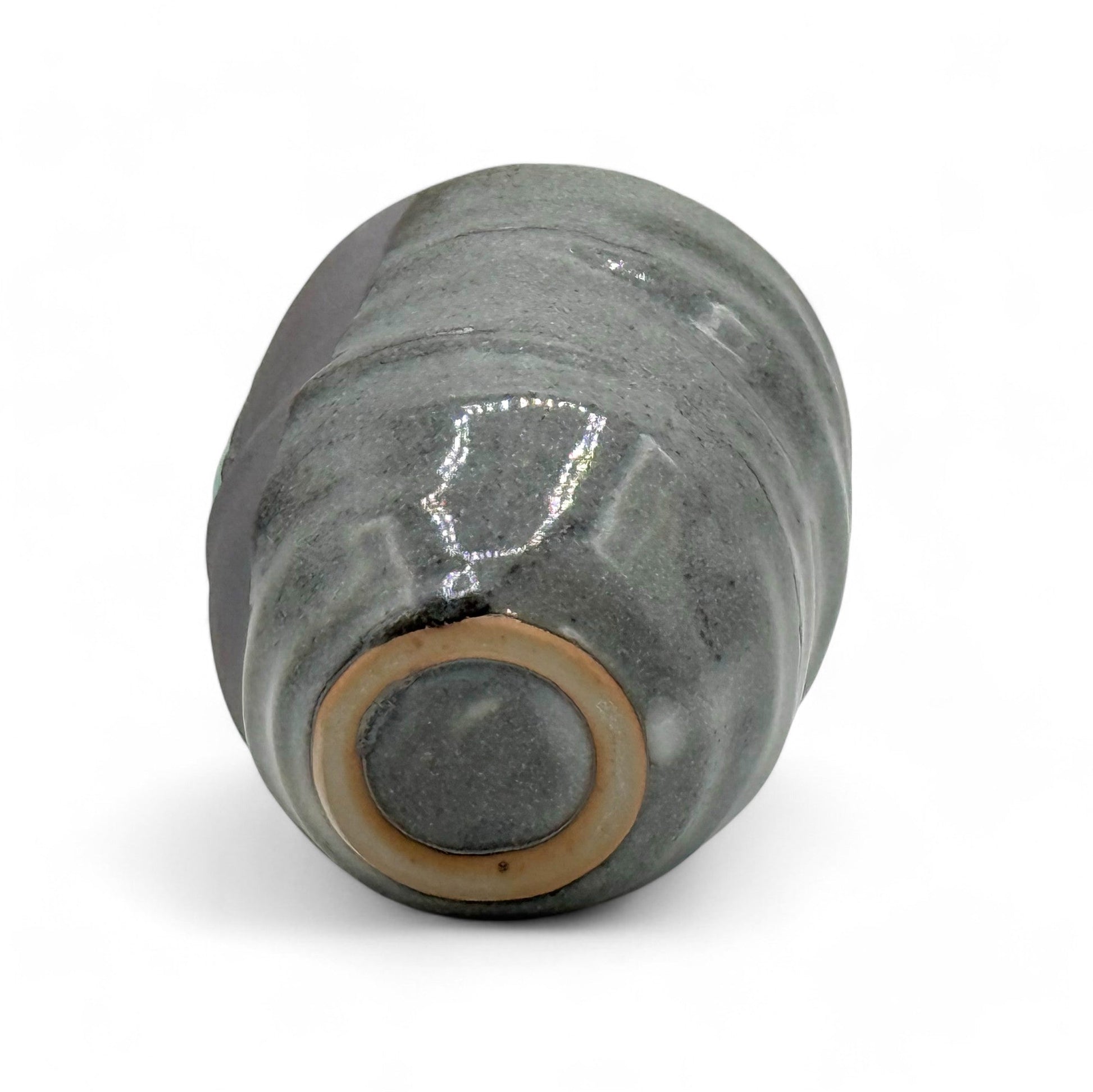 Inoue Tea Nezumi Shinrokubei Gray Mino-yaki Yunomi - Japanese Teacup
