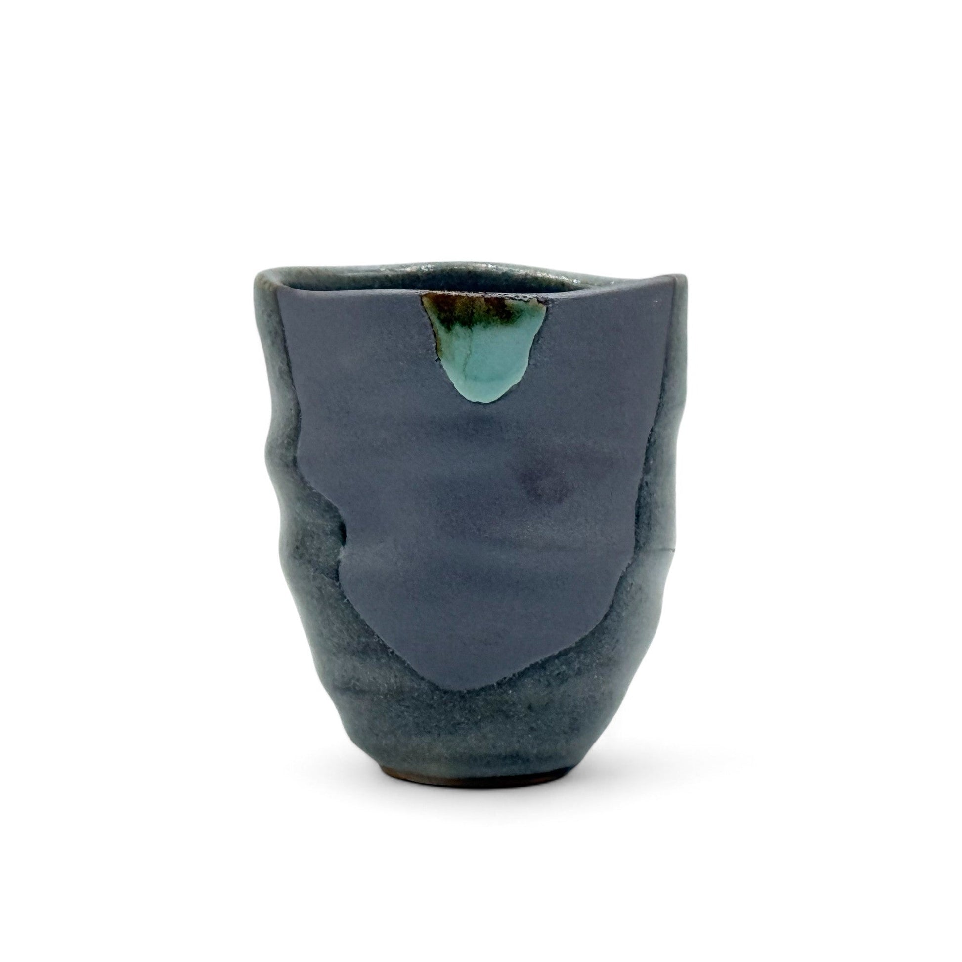 Inoue Tea Nezumi Shinrokubei Gray Mino-yaki Yunomi - Japanese Teacup