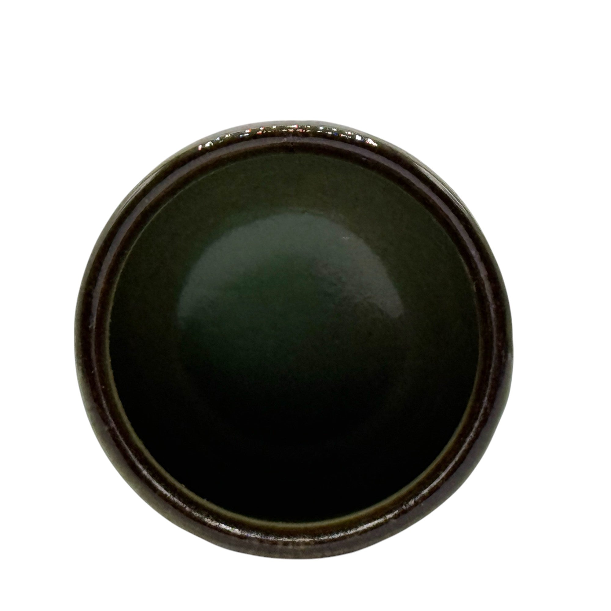 Inoue Tea Kuroitchin Hiwa Black Mino-yaki Yunomi - Japanese Teacup, a handcrafted black ceramic tea cup.